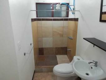 Multifamiliar de 6 Apartamentos