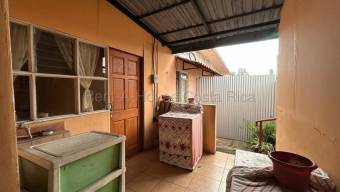 Venta de Propiedad de Uso Mixto en Zapote-San José. RAH 26-1505