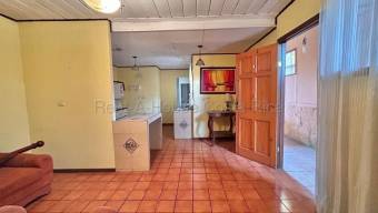 Venta de Propiedad de Uso Mixto en Zapote-San José. RAH 26-1505