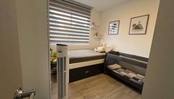 Venta de Hermosa Casa en San Antonio de Escazú / Mls. 26-706 OFC JB