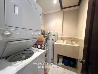 Escazu apartamento amueblado alquiler $1.800 o venta $350.000