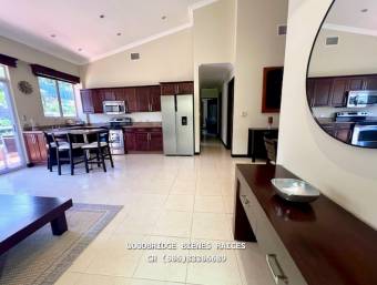 Escazu apartamento amueblado alquiler $1.800 o venta $350.000