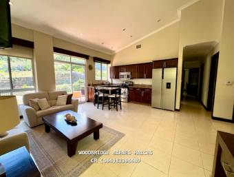 Escazu apartamento amueblado alquiler $1.800 o venta $350.000