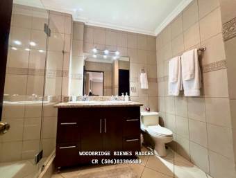 Escazu apartamento amueblado alquiler $1.800 o venta $350.000