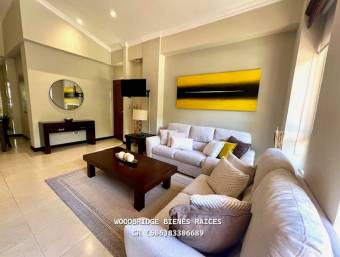 Escazu apartamento amueblado alquiler $1.800 o venta $350.000