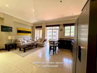 Escazu apartamento amueblado alquiler $1.800 o venta $350.000