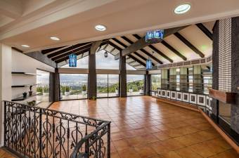 Venta de Espectacular Casa en Escazú / Mls. 26-711 OFC JB