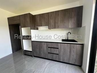 Casa Moderna de 2 Niveles con Terraza y Concepto Abierto en Alajuela #26-1411 GS Casa Moderna de 2 Niveles con Terraza y Concepto Abierto en Alajuela #26-1411 GS