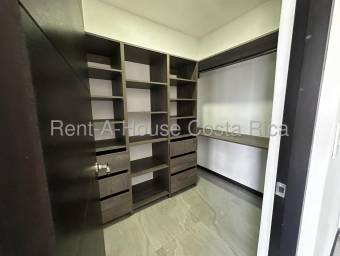 Casa Moderna de 2 Niveles con Terraza y Concepto Abierto en Alajuela #26-1411 GS Casa Moderna de 2 Niveles con Terraza y Concepto Abierto en Alajuela #26-1411 GS