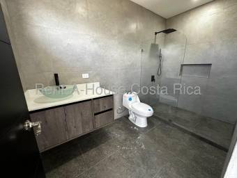 Casa Moderna de 2 Niveles con Terraza y Concepto Abierto en Alajuela #26-1411 GS Casa Moderna de 2 Niveles con Terraza y Concepto Abierto en Alajuela #26-1411 GS