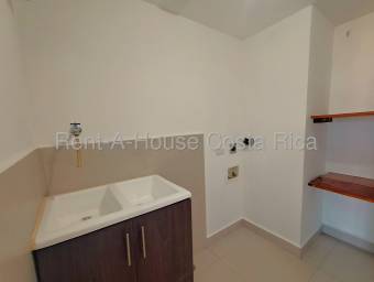 Se alquila apartamento en San Pablo Heredia 26-1427