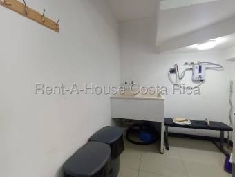 Se alquila apartamento en Ulloa Heredia 26-1432