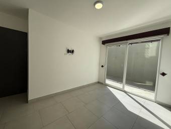Se vende espacioso apartamento en San Pablo Heredia 25-1267