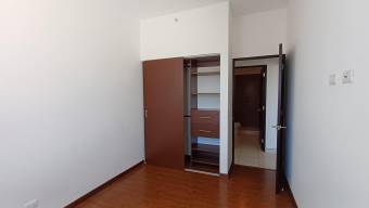 Se vende apartamento en Ulloa Heredia 26-466
