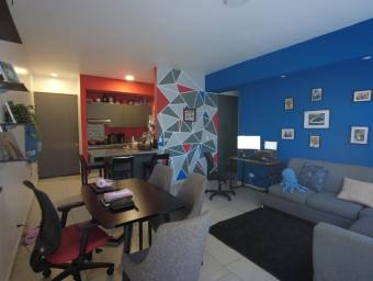 Se vende apartamento en San Pablo Heredia 25-1134