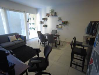 Se vende apartamento en San Pablo Heredia 25-1134