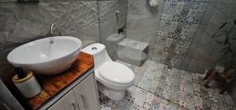 Hermosa casa Duplex con Amplios Espacios