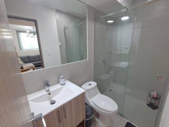 Se vende apartamento en San Pablo Heredia 26-754