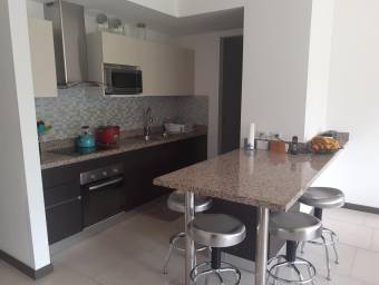Se vende apartamento en San Pablo Heredia 24-1768