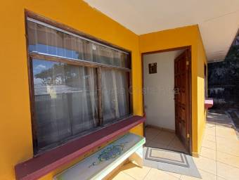 Se vende propiedad con 2 casas en Tambor de Alajuela #26-1540