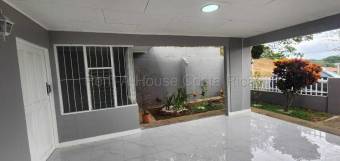 Se vende propiedad con 2 casas en Tambor de Alajuela #26-1540