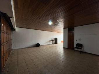Propiedad de uso mixto con amplios espacios y ubicación estratégica en Alajuela #26-748 GS , $ 750,000, 4, Alajuela, Alajuela