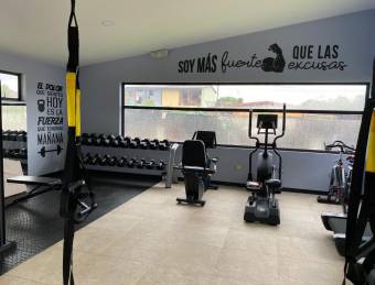 Hermosa casa nueva con diseño moderno #25-1302 GS