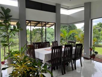 Se vende casa con amplio terreno en Barva de Heredia #26-1533