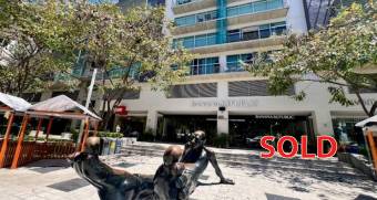 Escazu Avenida Escazu apartamento alquiler $2.200 / 2 dormitorios