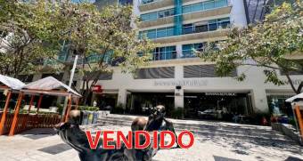 Escazu Avenida Escazu apartamento alquiler $2.200 / 2 dormitorios