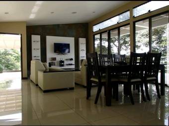 Casa Moderna en 1.3 Hab con Pozo en Turrúcares #26-1017 GS