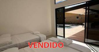 For rent. Modern House with Pool in La Garita, Tamarindo