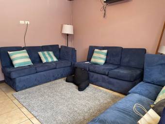 Inversión y comodidad en una sola compra en esta propiedad con dos casas #26-726 GS 