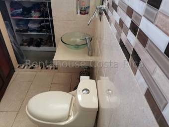 Venta de Casa en San Antonio-Tejar, Alajuela. RAH 23-1532