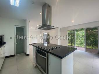 Alquiler de Casa en Santa Ana-Piedades. RAH 26-1471 PRECIO REBAJADO