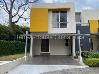 Alquiler de Casa en Santa Ana-Piedades. RAH 26-1471 PRECIO REBAJADO