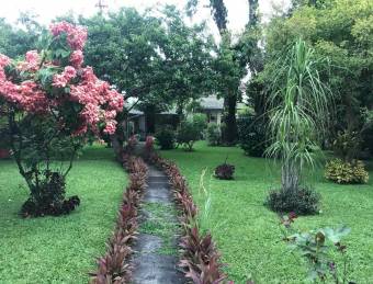 Venta de Majestuosa Casa en Escazú / Mls. 25-244 OFC JB 