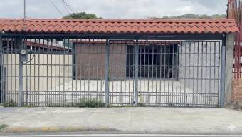 Venta de Propiedad con Uso de Suelo Mixto en Santa Ana. RAH 26-1478