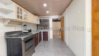 Venta de Propiedad con Uso de Suelo Mixto en Santa Ana. RAH 26-1478