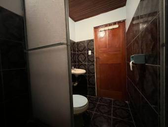 Acogedora casa en Atenas con clima privilegiado y entorno natural #26-694 GS