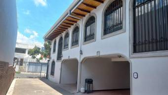 Propiedad con 2 Apartamentos en Escazú #26-1207 GS