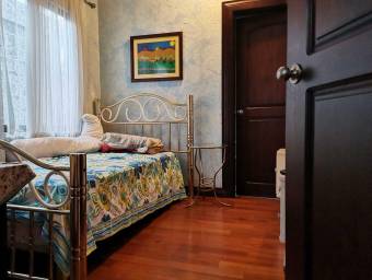 Casa de Lujo 3 Hab en Condominio Exclusivo #23-516 GS