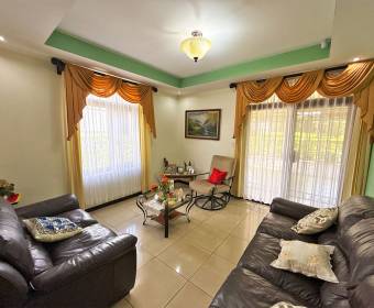 House for sale in Villas Ilusiones Condominium in Tambor de Alajuela.