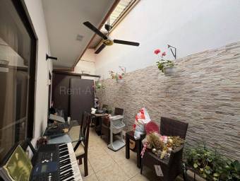 Venta de casa un nivel en Condominio San Agustin, Heredia