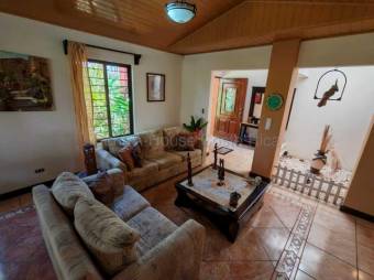 MLS-26-1585 VENTA CASA TURRUCARES ALAJUELA