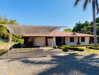 SE VENDE "Quinta Exora" Estilo Hacienda Guanacasteca