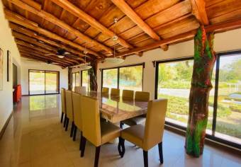 SE VENDE "Quinta Exora" Estilo Hacienda Guanacasteca