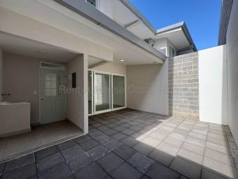 Se alquila casa en Escazú San José 26-1580