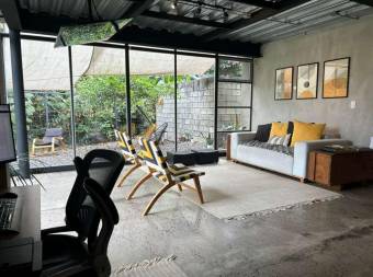 Se alquila casa con lote de más de 1300m2 en Mora San José 26-1341