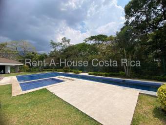 Se alquila casa en Santa Ana San José 26-1463 Se alquila casa en Santa Ana San José 26-1463